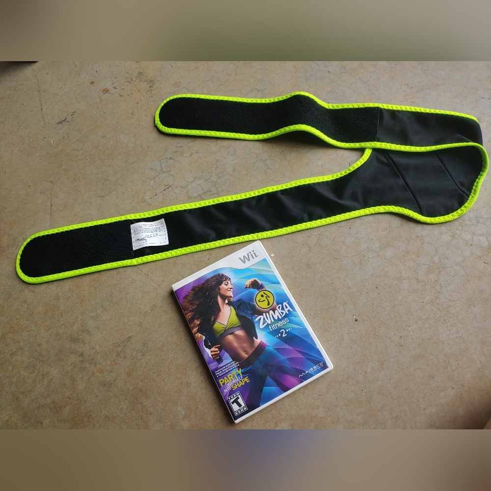 Zumba Fitness 2 2011 Nintendo Wii Game With Wii Workout Belt - Picture 8 of 16